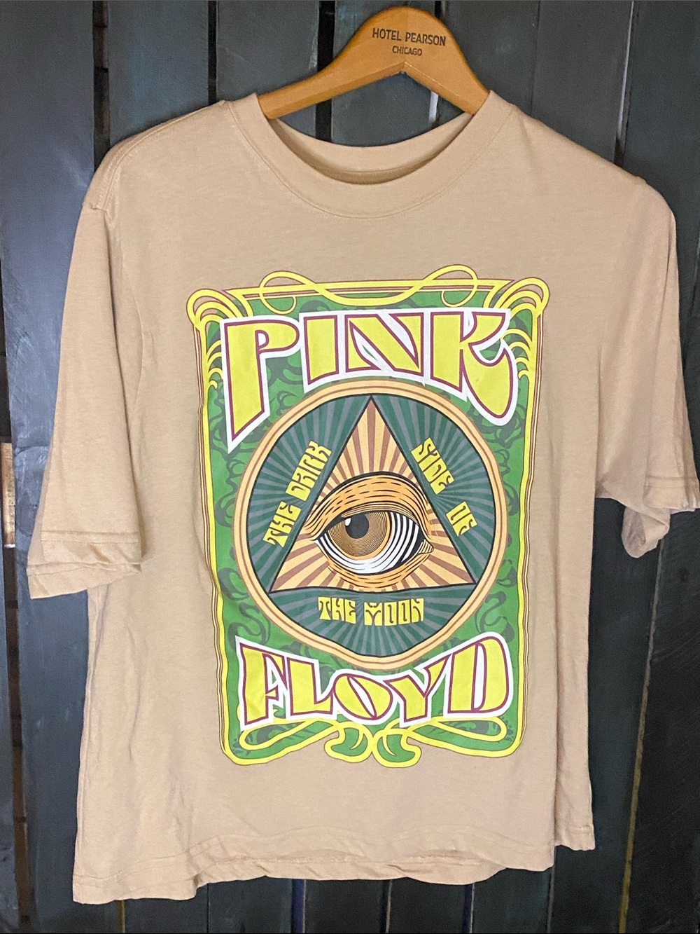 Pink Floyd Dark Side of the Moon Tan Graphic Tee size small